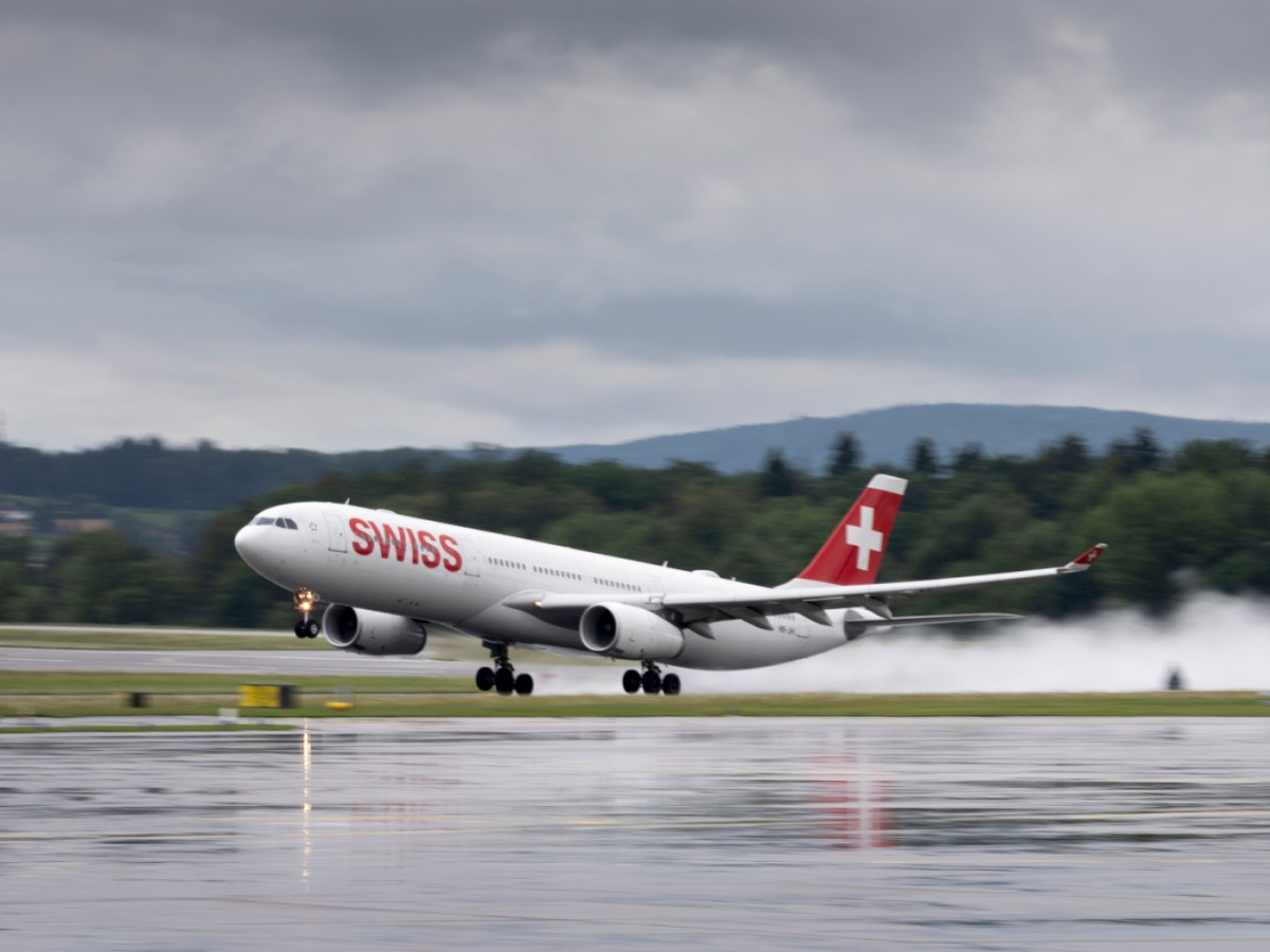 Wegen Gewitter müssen Passagiere am Flughafen Zürich übernachten
