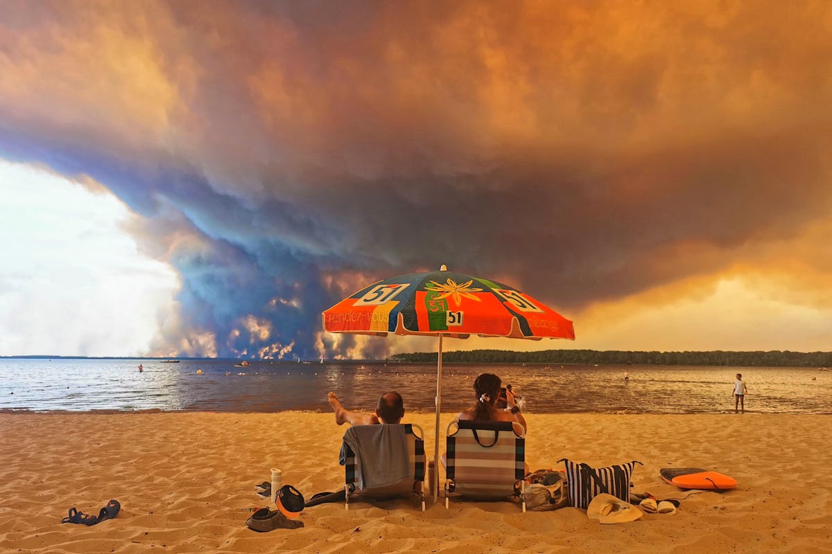 Tourismus-Experte erklärt: Waldbrände in den Ferien: Wann kannst du kostenlos stornieren?